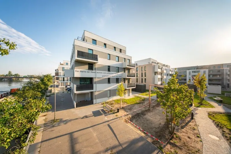Helle 3-Zimmer-Wohnung mit Balkon – barrierefreie Objektgestaltung – provisionsfrei — photo 1
